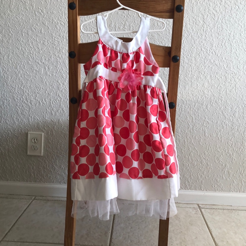 Girls size 5 pink and white dress